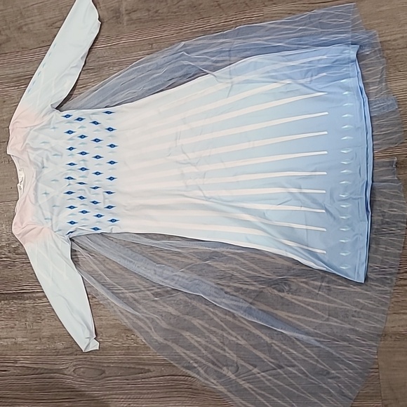 Elsa Frozen 2 Costume Size 6-7 Yrs - Picture 5 of 8